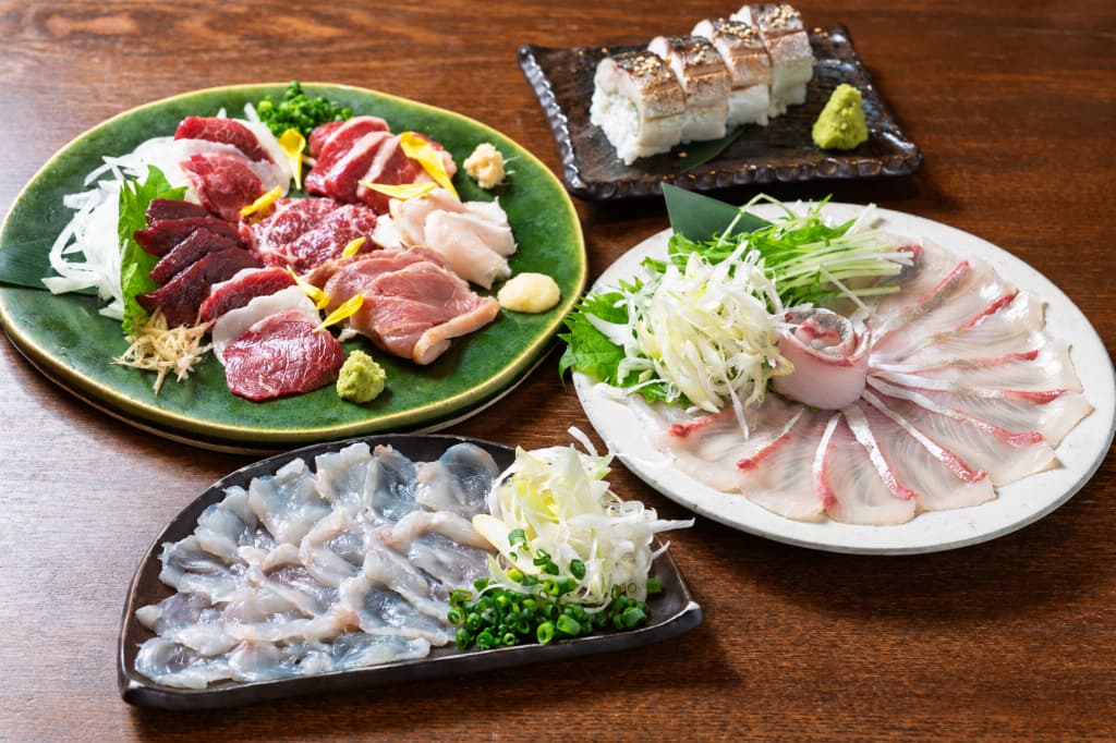 【2時間飲み放題付き】とらふぐ・熟成カンパチしゃぶしゃぶ　豪華絢爛！火の国コース　10,000円（税込）
